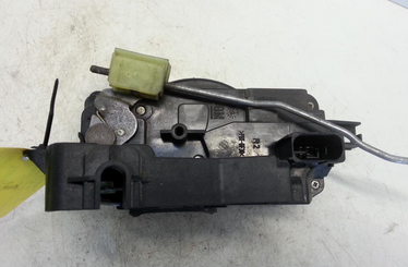 Opel Vectra C Limo Bj.02 T&uuml;rschloss vorn rechts ZV 24447341